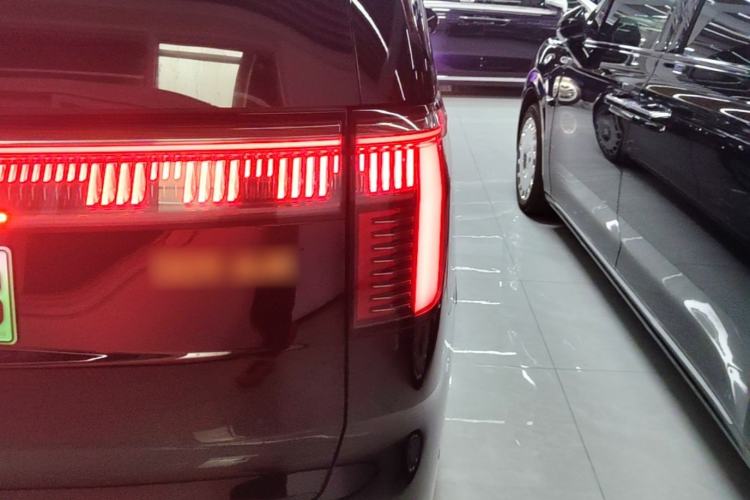 Used Zeekr 009 2024 GAC Trumpchi Heritage Edition Right Rear Taillight