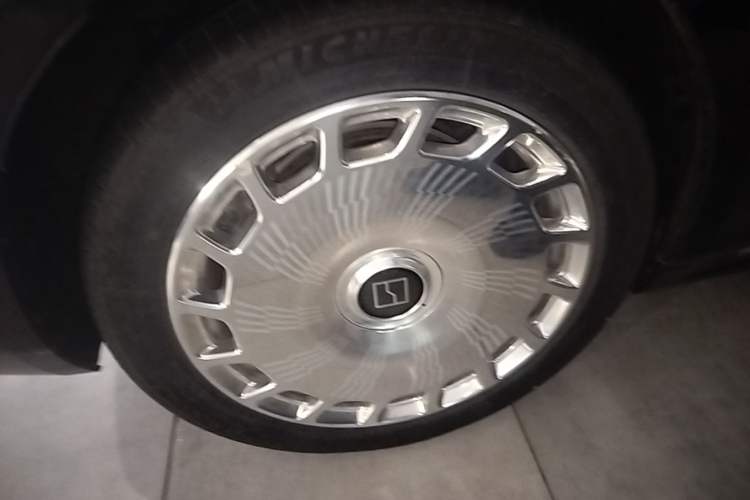 Used Zeekr 009 2024 GAC Trumpchi Right Rear Wheel Hub