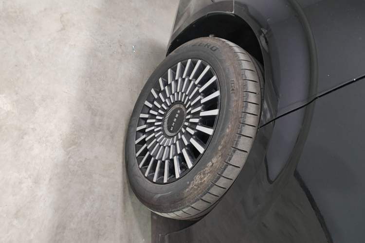 Used Zeekr 009 2024 7-Seater Walk-Through Version Four-Wheel Drive 108 kWh Right Rear Wheel Hub