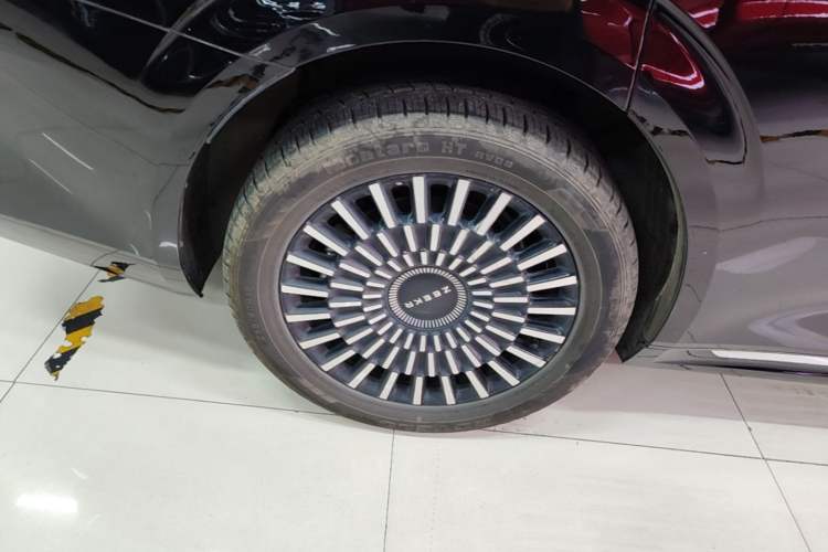 Used Zeekr 009 2024 Six-Seat Executive Version 4WD 108 kWh Right Rear Wheel Hub