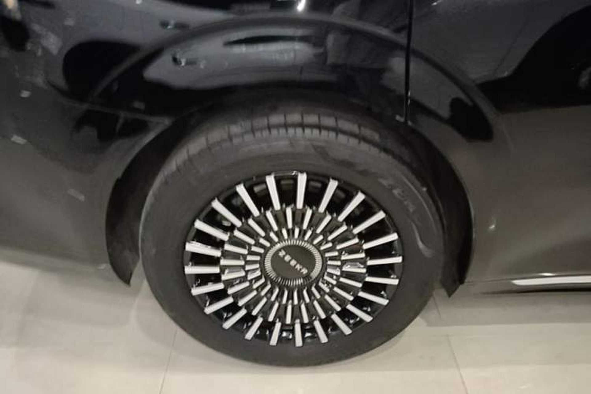 Used Zeekr 009 2024 Six-Seat Executive Version 4WD 108 kWh Right Rear Wheel Hub