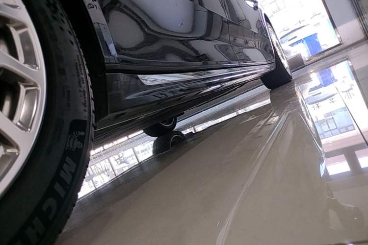 Used Zeekr 009 2024 GAC Trumpchi Right Side Sill