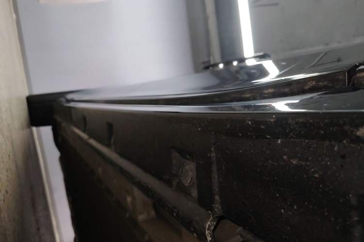 Used Zeekr 009 2024 GAC Trumpchi Right Side Sill