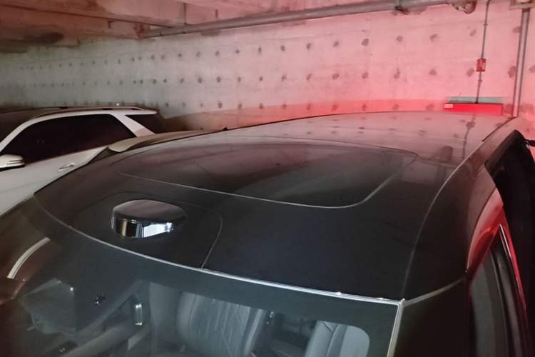 Used Zeekr 009 2024 7-Seater Aisle Version 108 kWh Roof