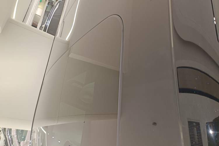 Used Zeekr 009 2024 7-Seater Aisle Version 108 kWh Roof
