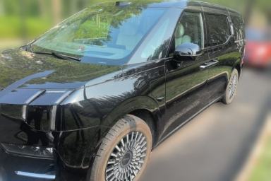 Used Zeekr 009 2024 7-Seater Walk-Through Version Four-Wheel Drive 108 kWh