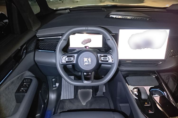 Used Zeekr 009 2024 7-Seater Aisle Version 108 kWh Steering Wheel
