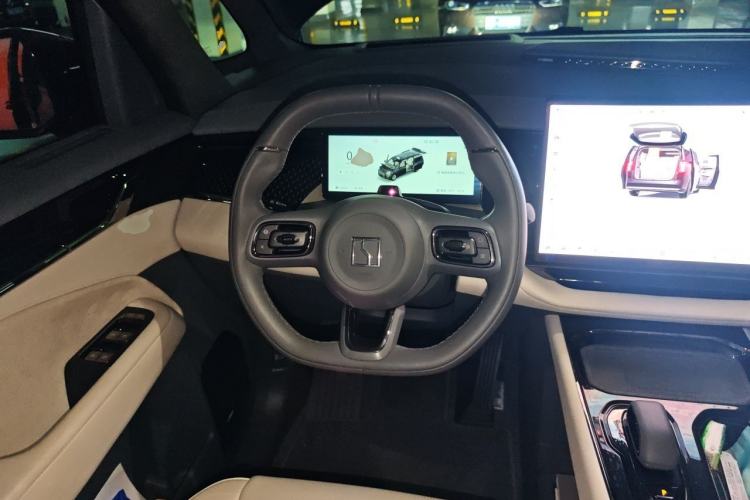 Used Zeekr 009 2024 7-Seater Aisle Version 108 kWh Steering Wheel