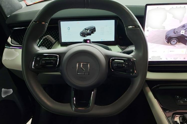 Used Zeekr 009 2024 Six-Seat Executive Version 4WD 108 kWh Steering Wheel