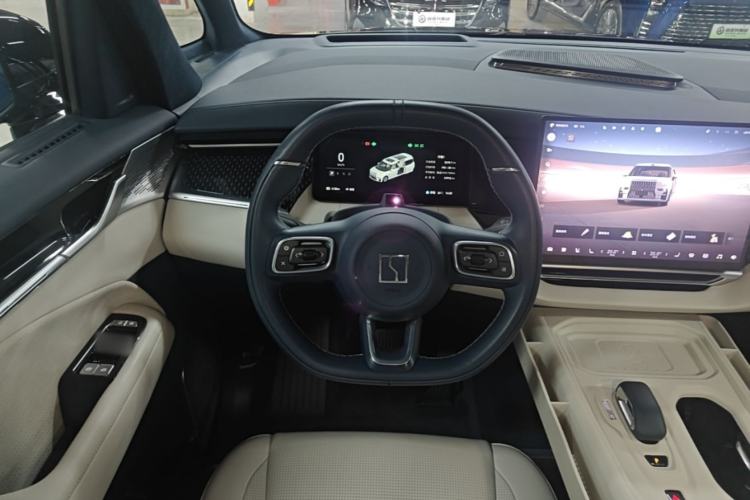 Used Zeekr 009 2024 7-Seater Aisle Version 108 kWh Steering Wheel