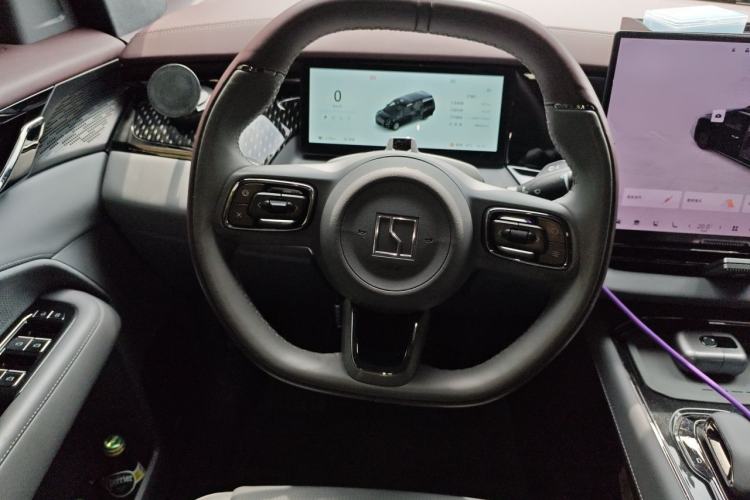 Used Zeekr 009 2024 7-Seater Aisle Version 108 kWh Steering Wheel