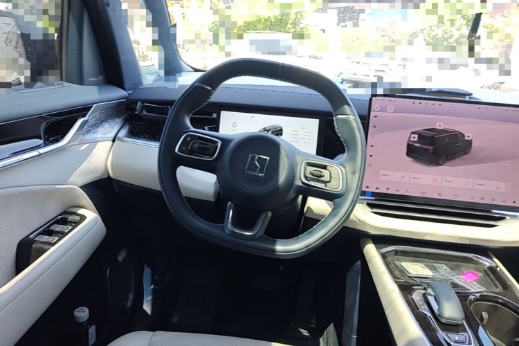 Used Zeekr 009 2024 Six-Seat Executive Version 4WD 108 kWh Steering Wheel