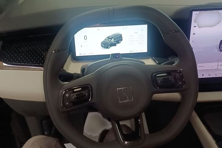 Used Zeekr 009 2024 Six-Seat Executive Version 4WD 108 kWh Steering Wheel