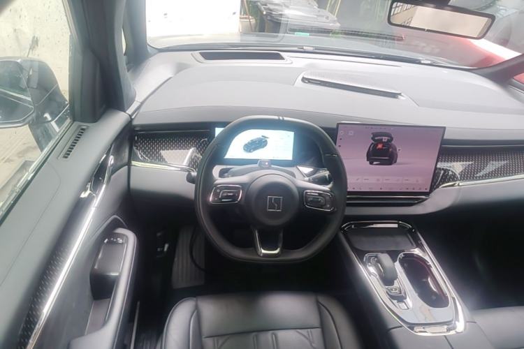 Used Zeekr 009 2024 Six-Seat Executive Version 4WD 108 kWh Steering Wheel
