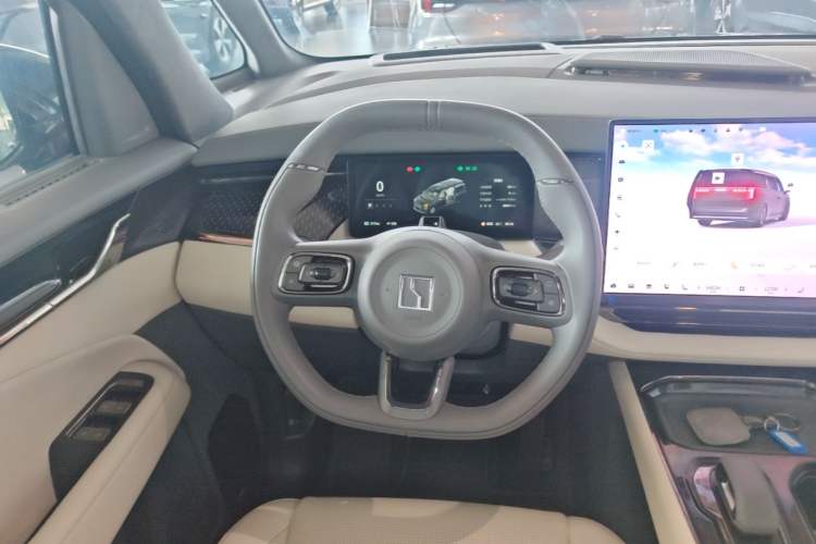 Used Zeekr 009 2024 Six-Seat Executive Version 4WD 108 kWh Steering Wheel