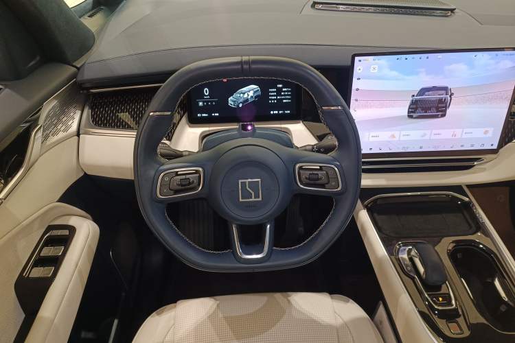 Used Zeekr 009 2024 7-Seater Aisle Version 108 kWh Steering Wheel