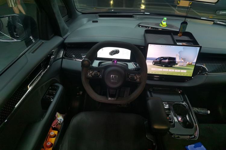 Used Zeekr 009 2024 Six-Seat Executive Version 4WD 108 kWh Steering Wheel