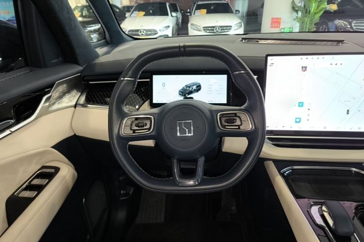 Used Zeekr 009 2024 Six-Seat Executive Version 4WD 108 kWh Steering Wheel