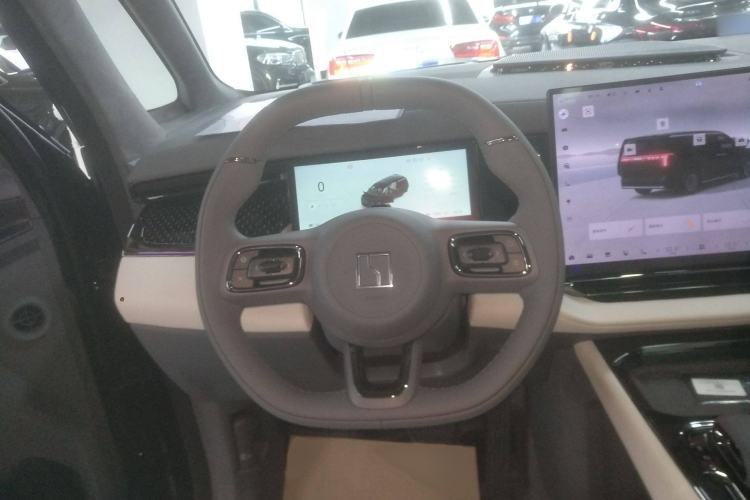 Used Zeekr 009 2024 7-Seater Aisle Version 108 kWh Steering Wheel