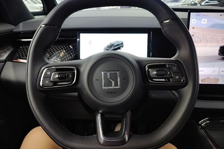 Used Zeekr 009 2024 7-Seater Aisle Version 108 kWh Steering Wheel