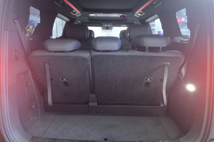 Used Zeekr 009 2024 7-Seater Walk-Through Version Four-Wheel Drive 108 kWh Trunk