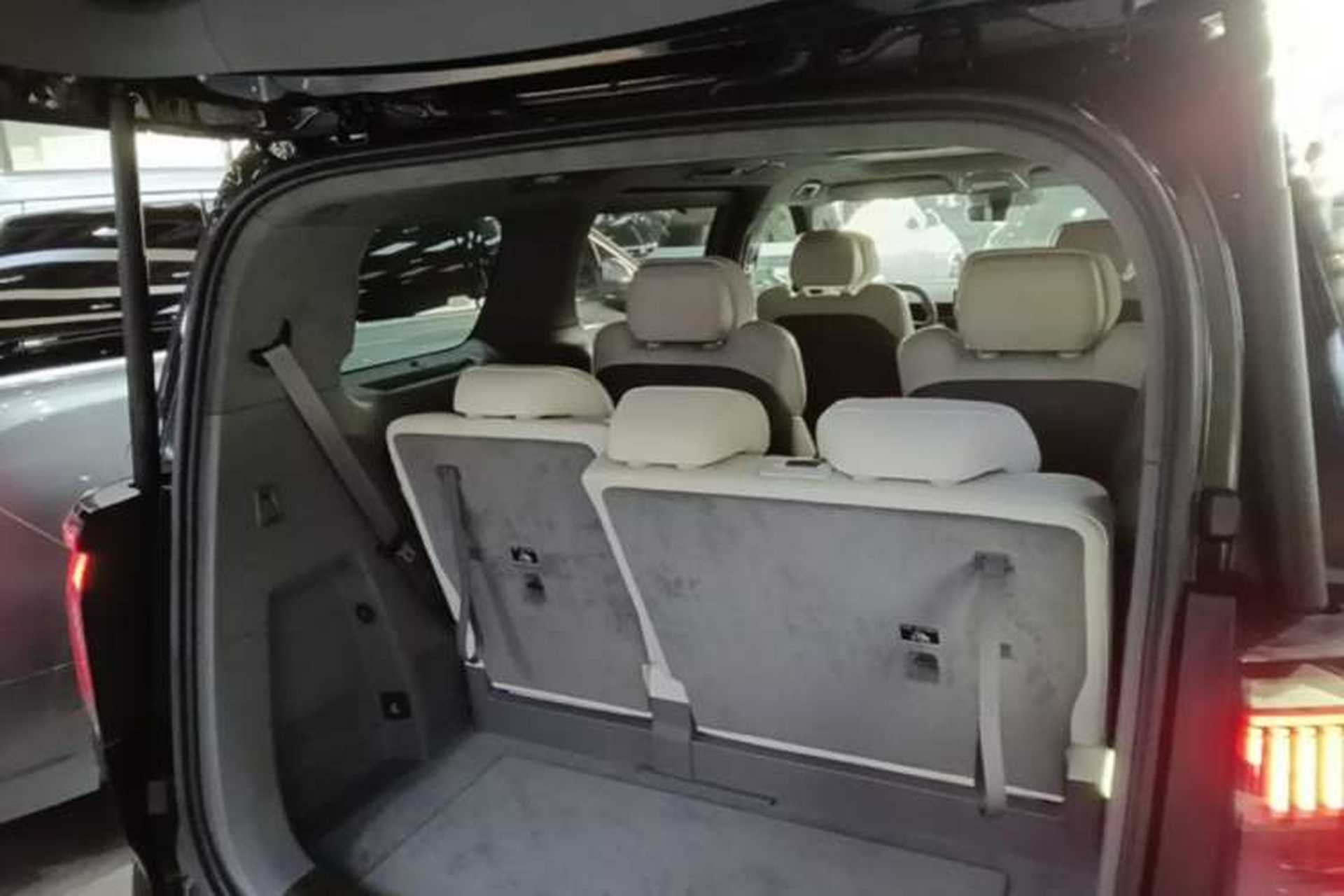 Used Zeekr 009 2024 7-Seater Walk-Through Version Four-Wheel Drive 108 kWh Trunk