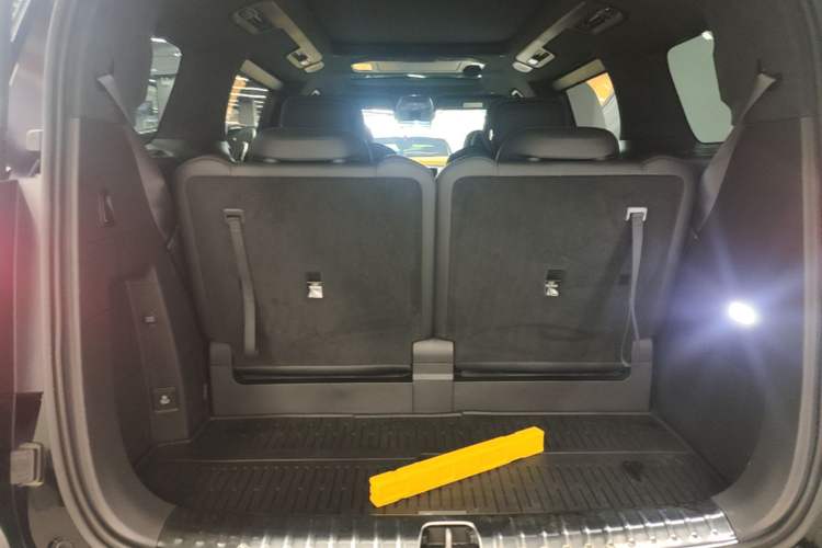Used Zeekr 009 2024 Six-Seat Executive Version 4WD 108 kWh Trunk