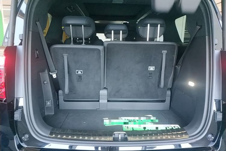 Used Zeekr 009 2024 7-Seater Aisle Version 108 kWh Trunk