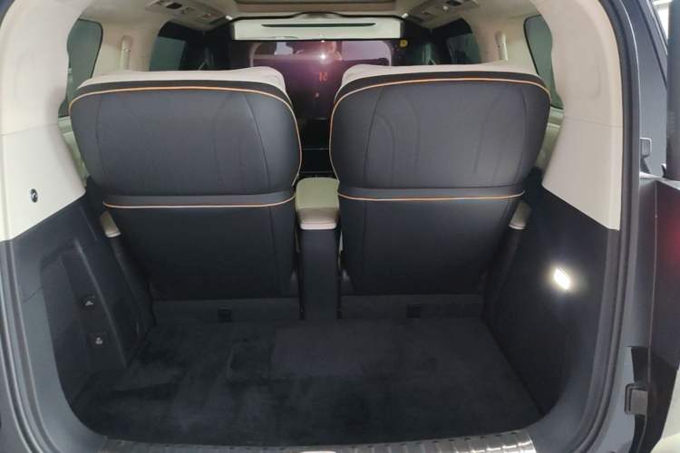 Used Zeekr 009 2024 GAC Trumpchi Trunk