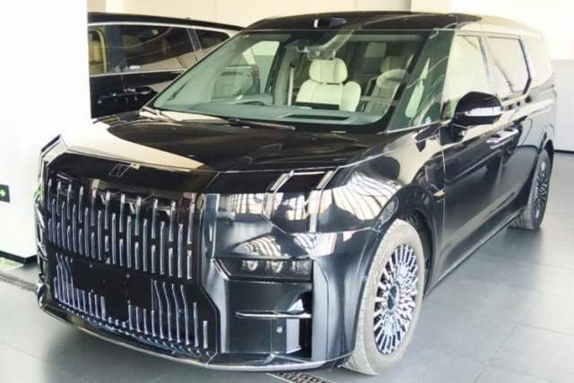 Used Zeekr 009 2024 7-Seater Walk-Through Version Four-Wheel Drive 108 kWh