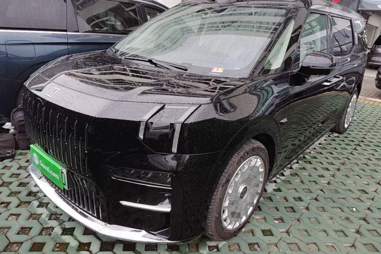 Zeekr 009 2024 GAC Trumpchi