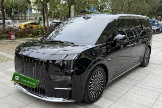 Used Zeekr 009 2024 7-Seater Aisle Version 108 kWh