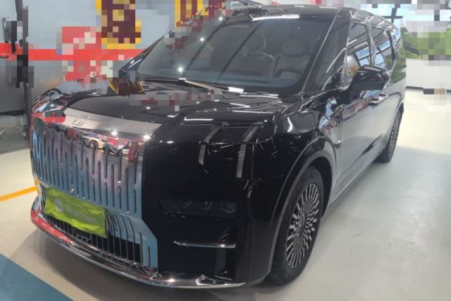 Used Zeekr 009 2024 7-Seater Walk-Through Version Four-Wheel Drive 108 kWh
