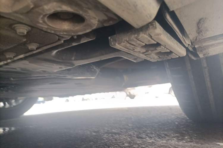 Used Zeekr 009 2024 7-Seater Aisle Version 108 kWh Chassis Front Right