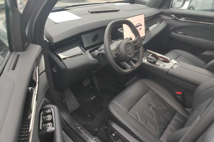Used Zeekr 009 2024 7-Seater Walk-Through Version Four-Wheel Drive 108 kWh Driver Seat