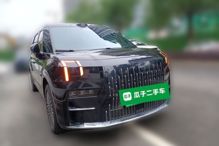 Used Zeekr 009 2024 7-Seater Walk-Through Version Four-Wheel Drive 108 kWh Front Right 45 Deg
