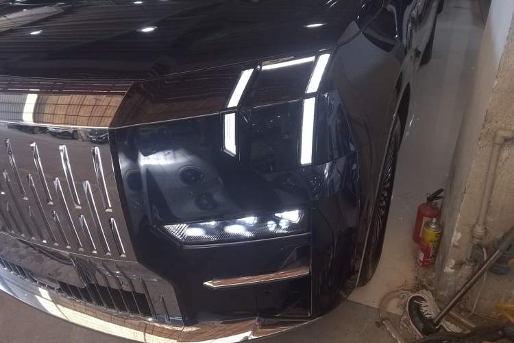 Used Zeekr 009 2024 Six-Seat Executive Version 4WD 108 kWh Left Front Headlight