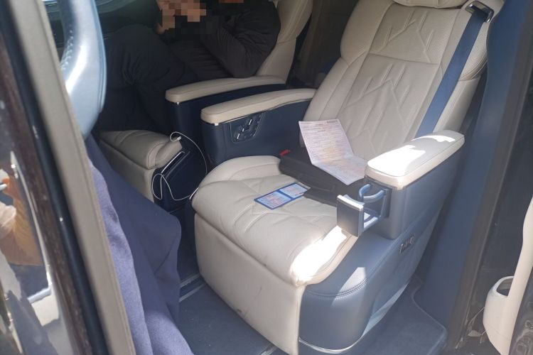 Used Zeekr 009 2024 7-Seater Aisle Version 108 kWh Left Rear Seat