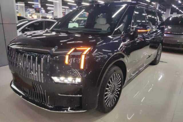 Used Zeekr 009 2024 Six-Seat Executive Version 4WD 108 kWh