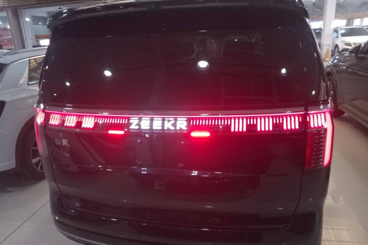 Used Zeekr 009 2024 Six-Seat Executive Version 4WD 108 kWh Rear