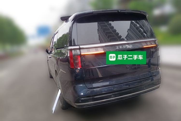 Used Zeekr 009 2024 7-Seater Walk-Through Version Four-Wheel Drive 108 kWh Rear Left 45 Deg