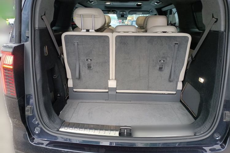 Used Zeekr 009 2024 7-Seater Walk-Through Version Four-Wheel Drive 108 kWh Trunk