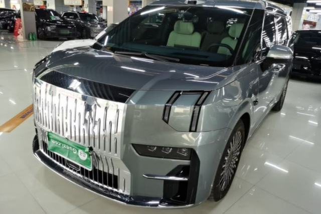 Zeekr 009 2024 7-Seater Walk-Through Version Four-Wheel Drive 108 kWh usado