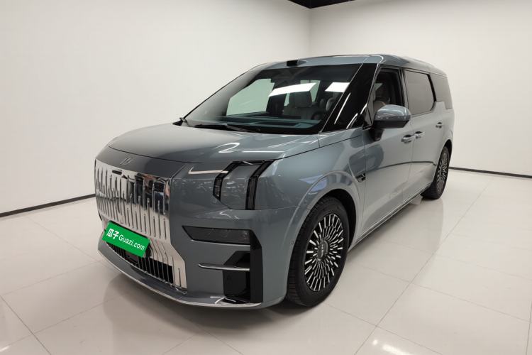 Zeekr 009 2024 Six-Seat Executive Version 4WD 108 kWh