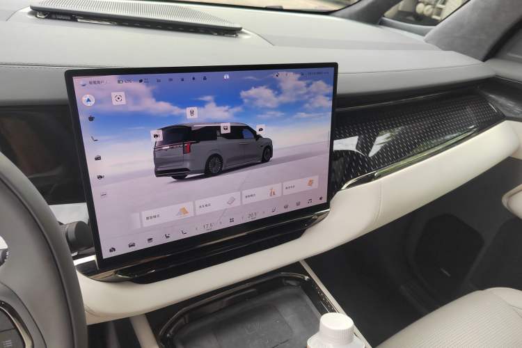 Used Zeekr 009 2024 7-Seater Aisle Version 108 kWh Audio And AC Panel