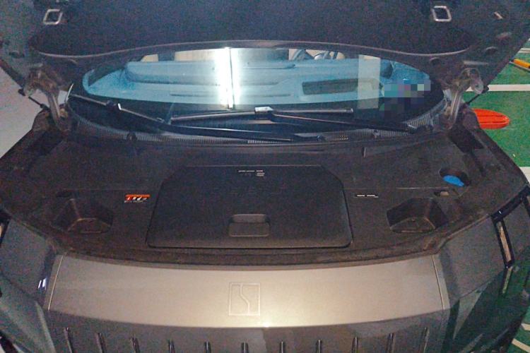 Used Zeekr 009 2024 7-Seater Aisle Version 108 kWh Engine Bay