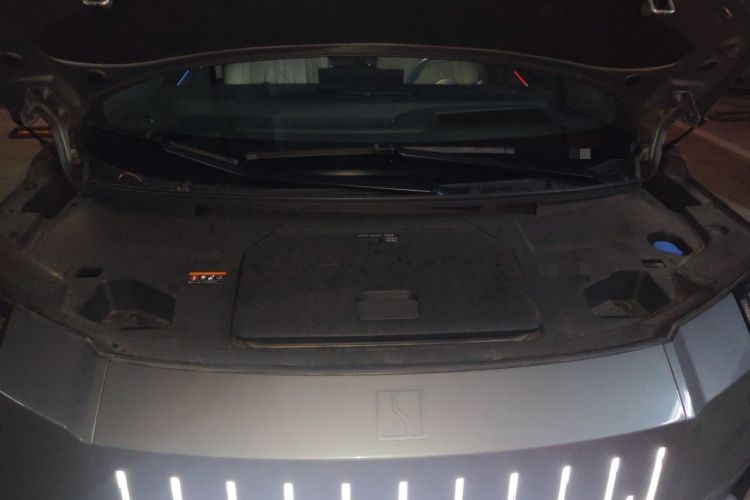 Used Zeekr 009 2024 7-Seater Aisle Version 108 kWh Engine Bay