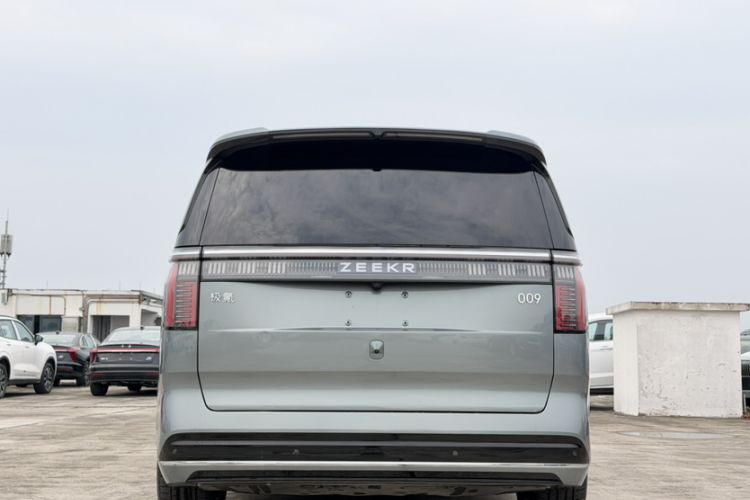 Used Zeekr 009 2024 Six-Seat Executive Version 4WD 140 kWh Exterior 4