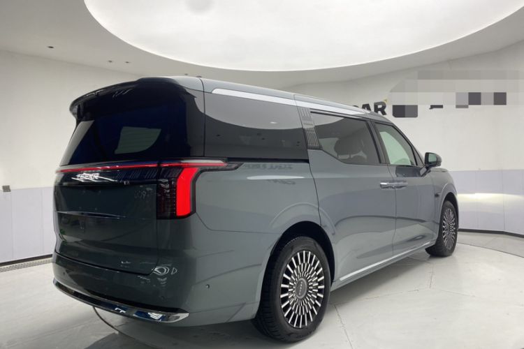 Used Zeekr 009 2024 7-Seater Walk-Through Version Four-Wheel Drive 108 kWh Exterior 5