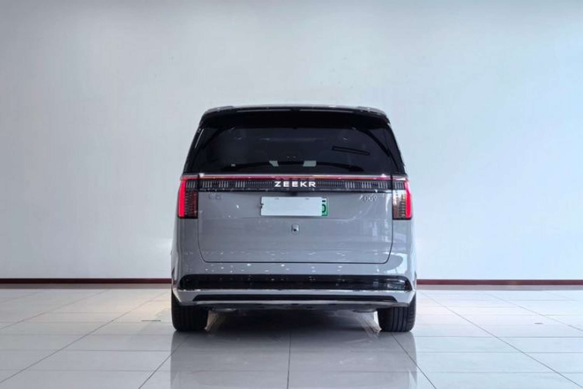 Used Zeekr 009 2024 Six-Seat Executive Version 4WD 108 kWh Exterior 5